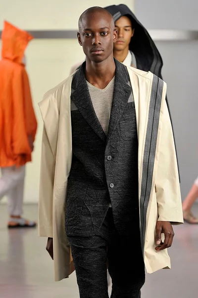 Look 36